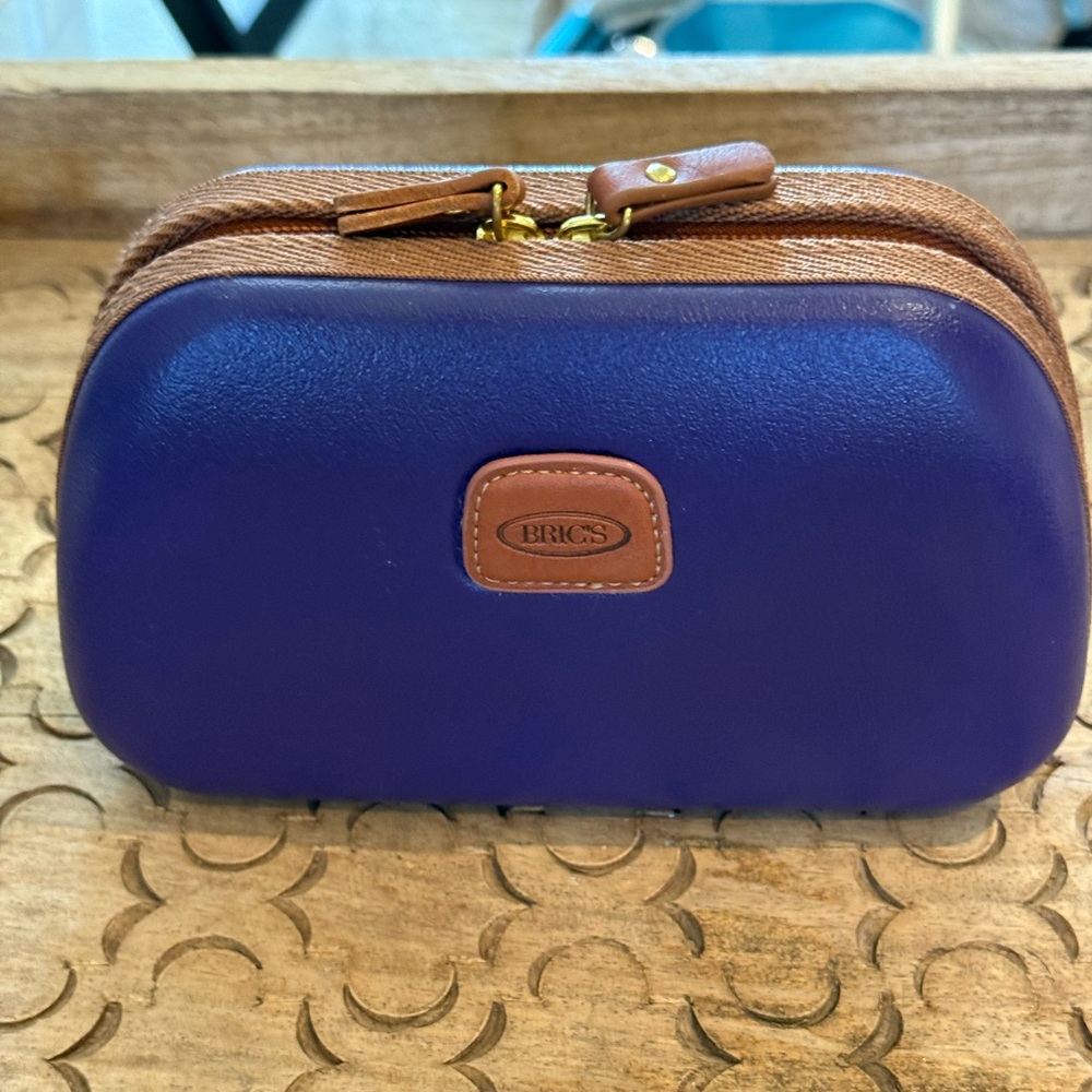 Bric's Hardshell Toiletry Case - image 2